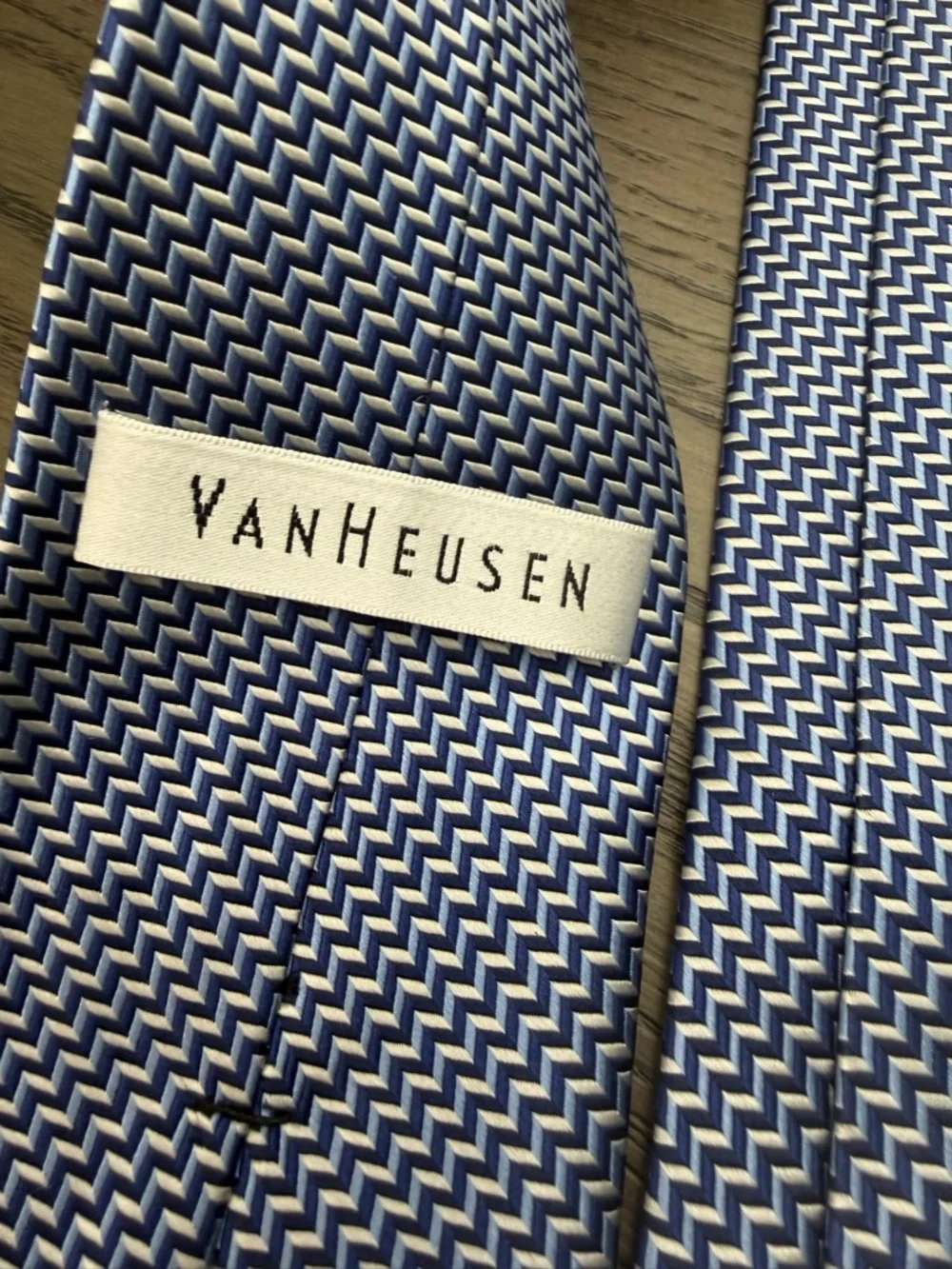 Van Heusen Tie Lot 3 Men’s Neck Ties Blue Gray Silk / Silk Blend